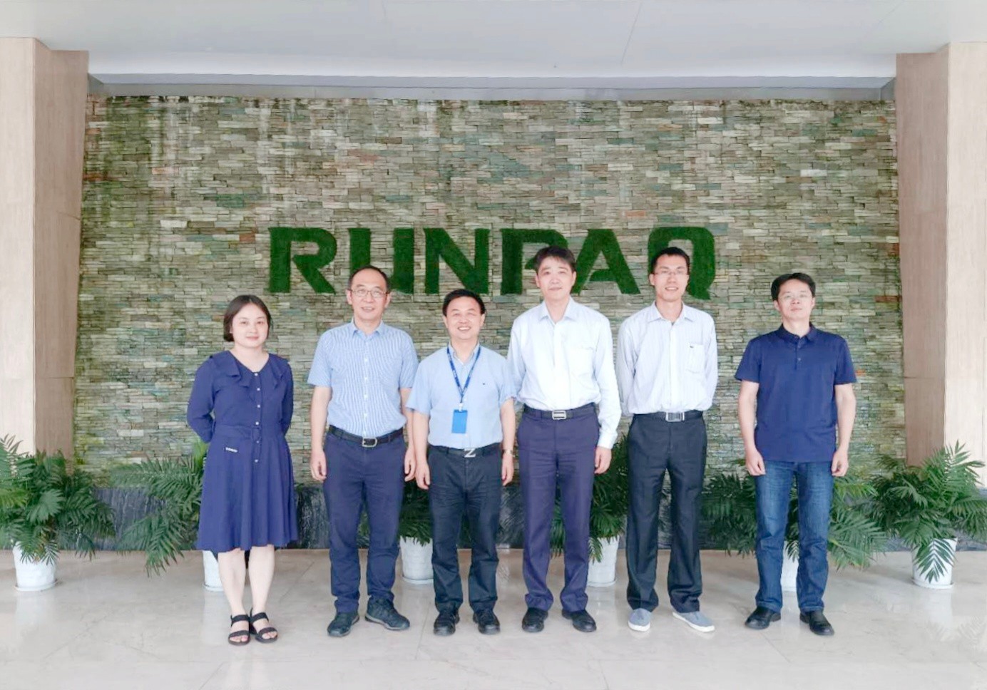 1592970262827931F275.jpg fafb6bde8564df7bc79e64f4272d0c3.jpg