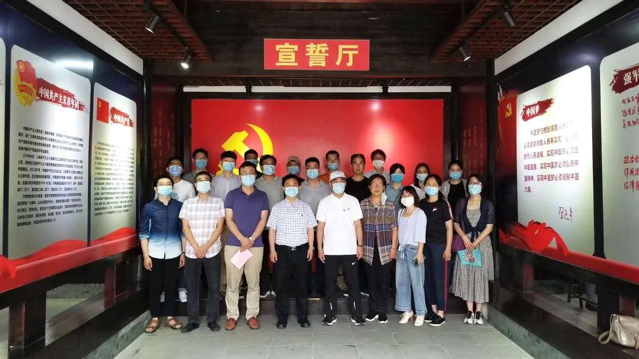 15936729616819243272.jpg 2bea370d07d2ad8124c5ae7e1ef816f.jpg