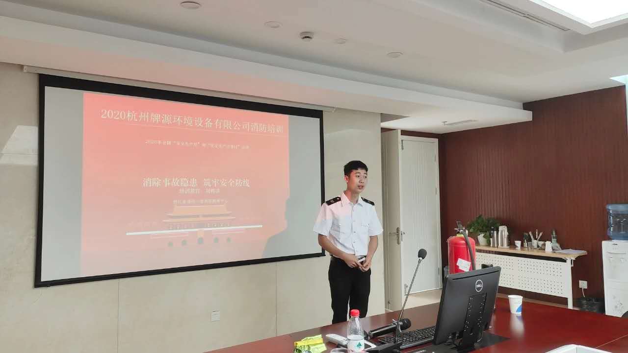 1594973520136935F56B.jpg e2fa5761b0ce0b4e06f634032d595b1.jpg