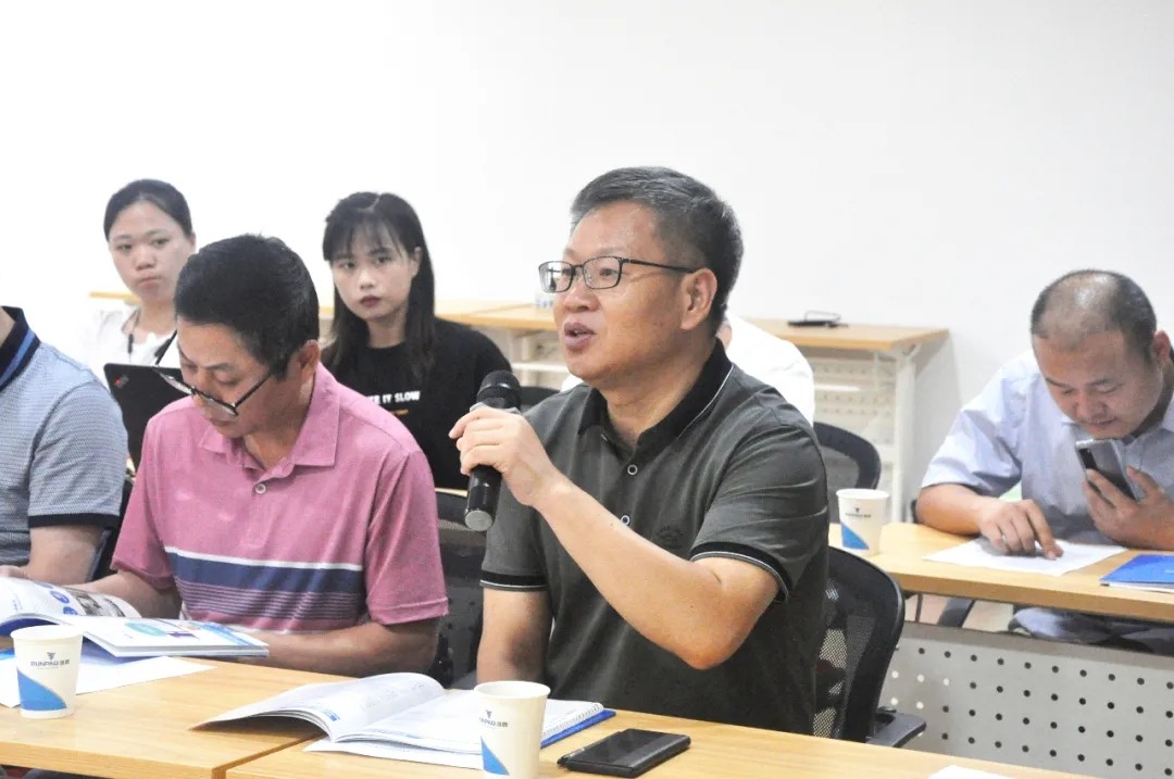 15992007901162374E7B.jpg 640.webp (3).jpg