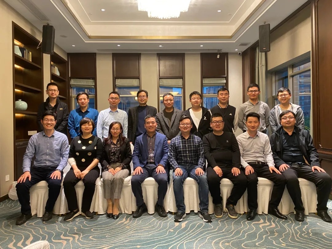 1617351659105621B006.jpg 640.webp (2).jpg