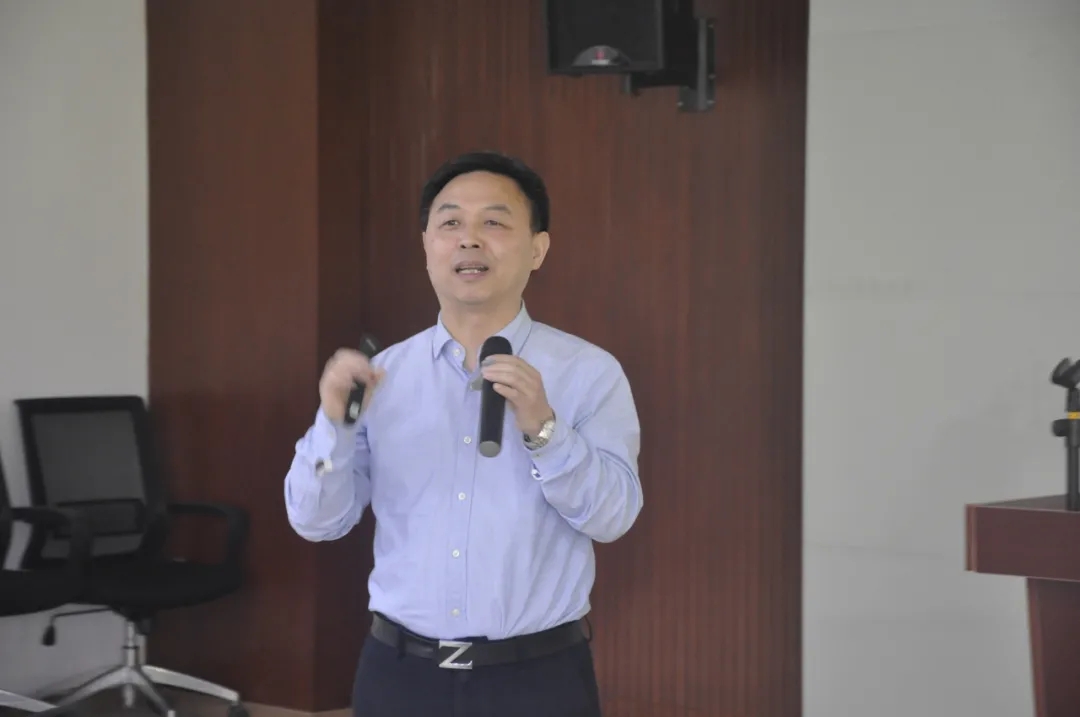 1620353711245324E40B.jpg 640.webp (8).jpg