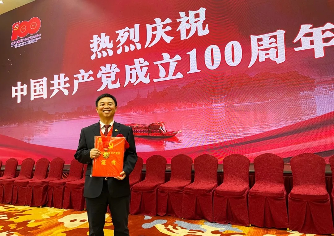 1628562901137542C67F.jpg 640.webp (20).jpg