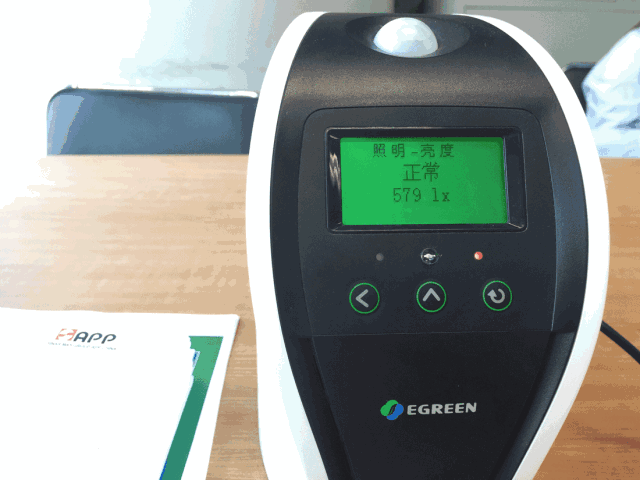 1633659769585189650C.gif 640.gif