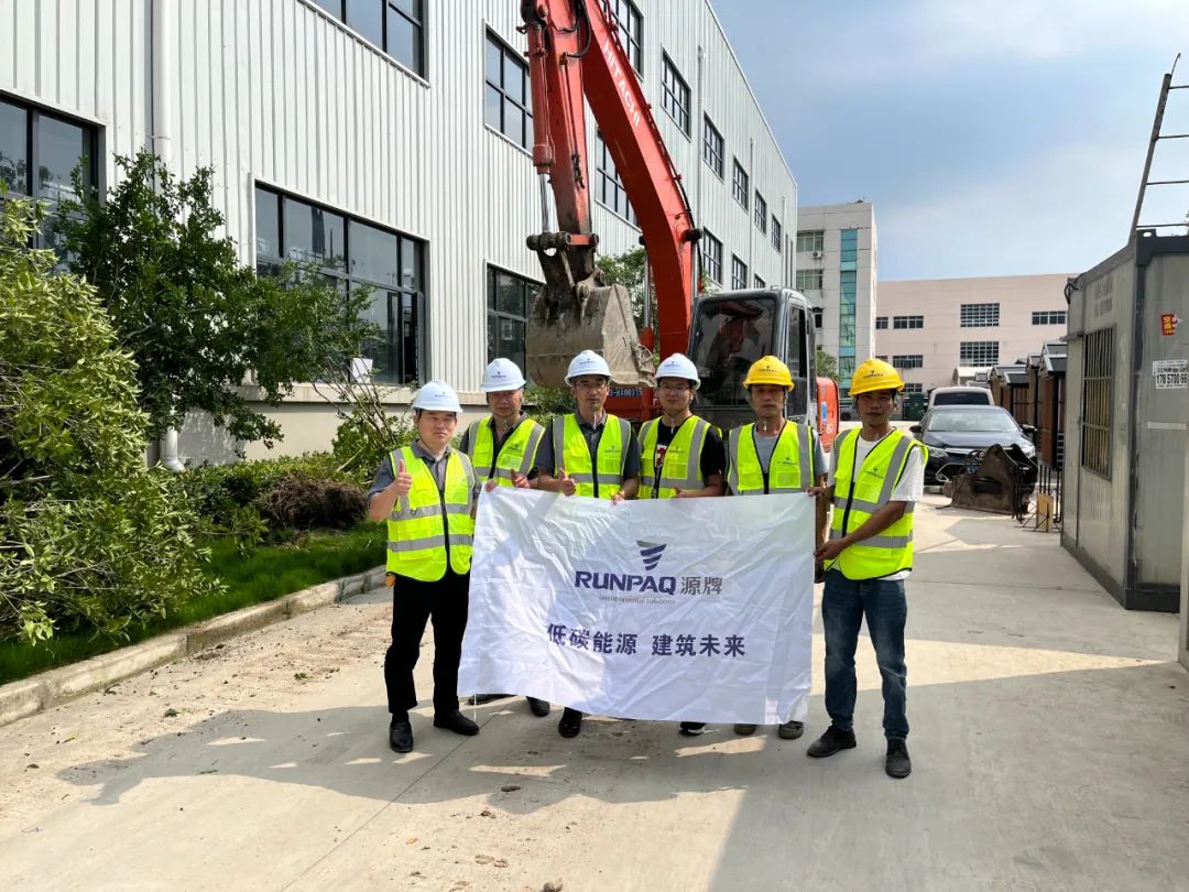 16892321371048557DE1.jpg 640 (2).jpg