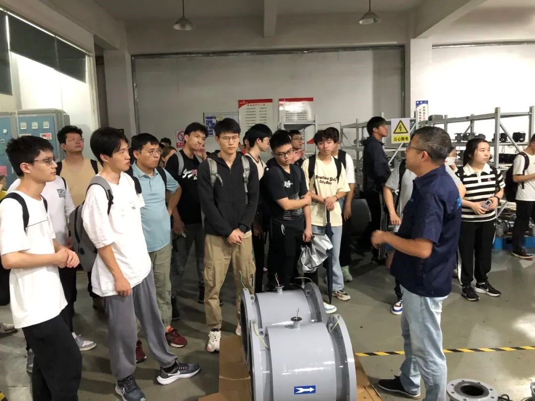 16935326848262535FD5.jpg 2.jpg