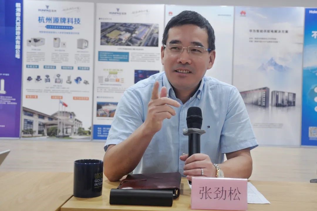 17224089401126835B10.jpg 張.jpg