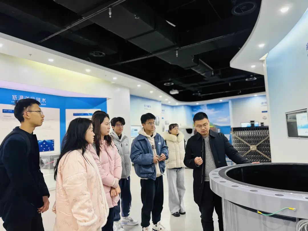 1739775777998251C572.jpg 10005.jpg