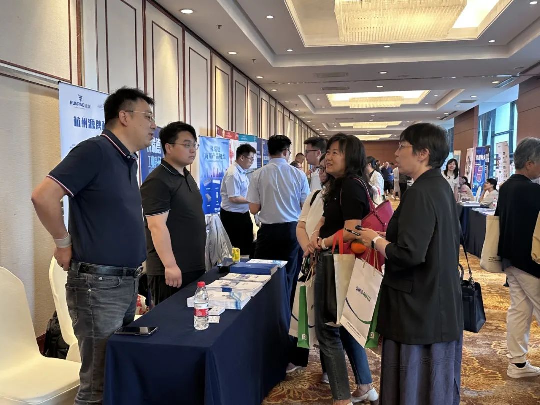 174953571110019977B4.jpg 10001.jpg