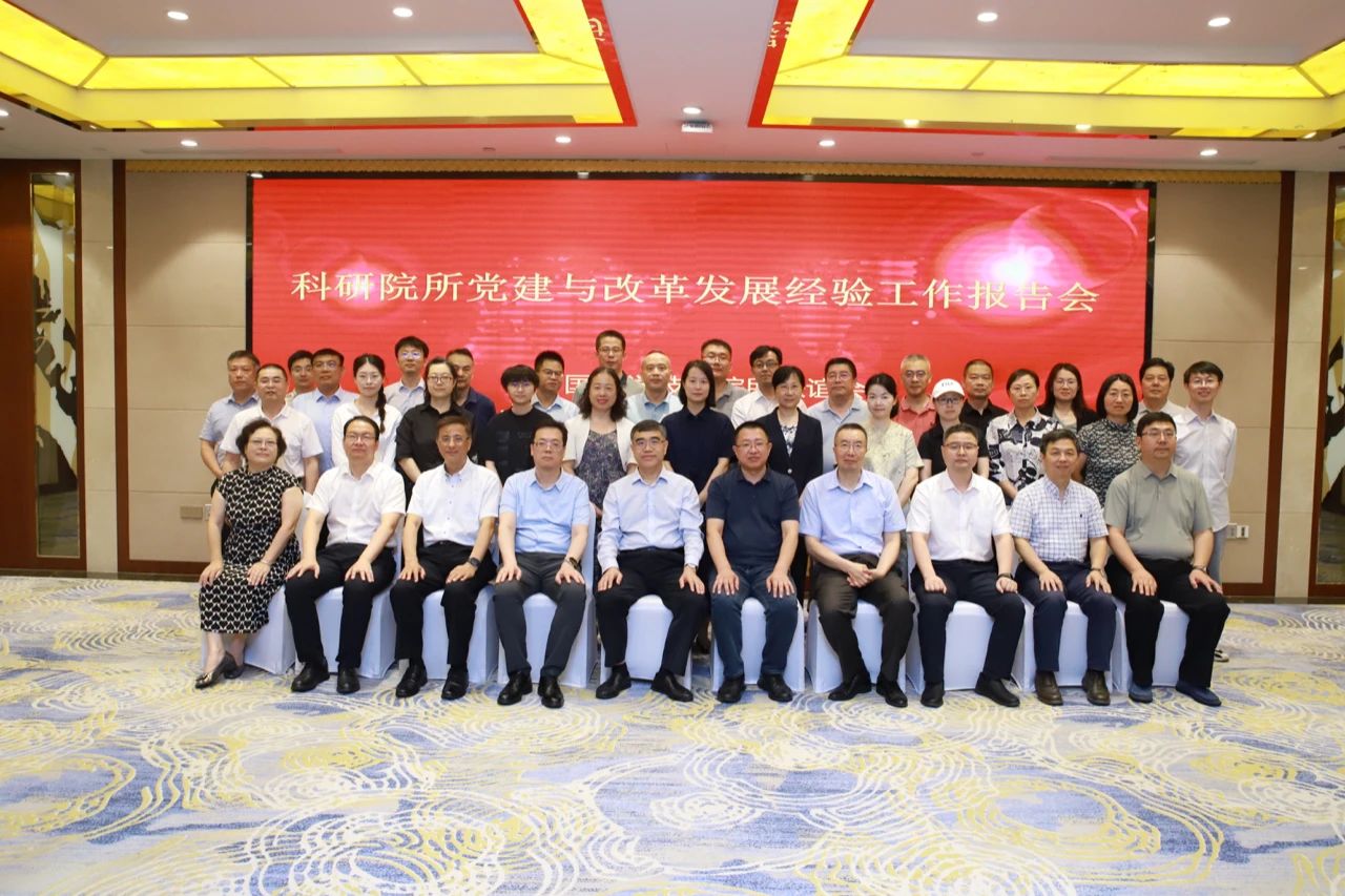 17519408594565249F94.jpg 10005.jpg